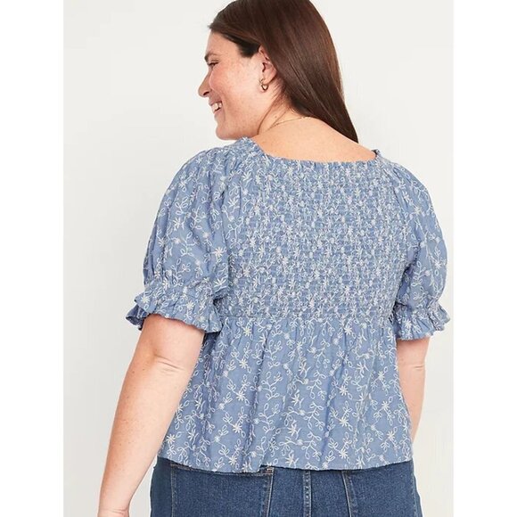 NWT Old Navy Womens Embroidered Smocked square neck Puff Sleeve Babydoll Top - Picture 2 of 10